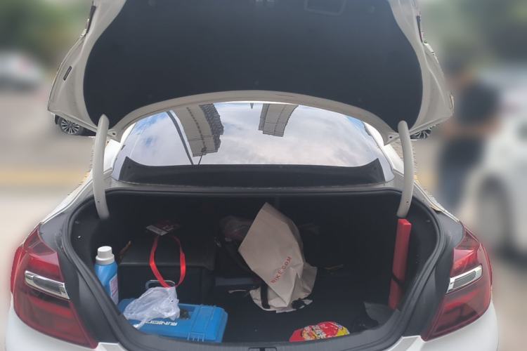 Used Buick Regal 2015 2.0L Elite Fashion Edition Trunk
