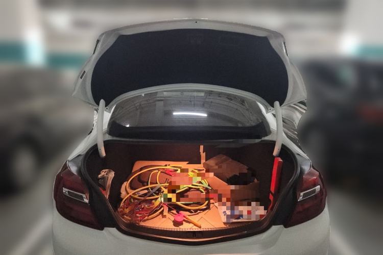 Used Buick Regal 2015 2.0L Elite Fashion Edition Trunk