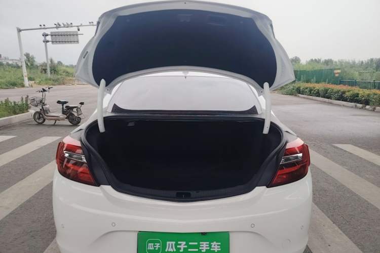 Used Buick Regal 2015 1.6T Leading Technology Model Trunk