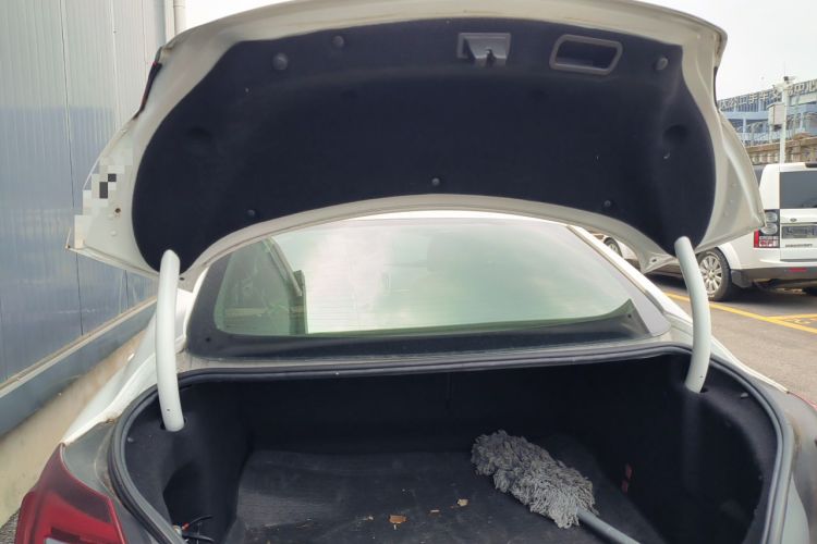 Used Buick Regal 2015 1.6T Leading Technology Model Trunk