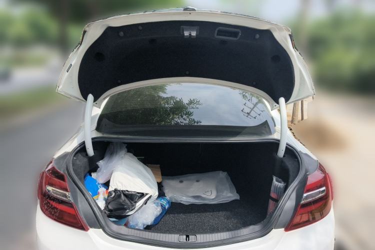 Used Buick Regal 2015 1.6T Leading Technology Model Trunk