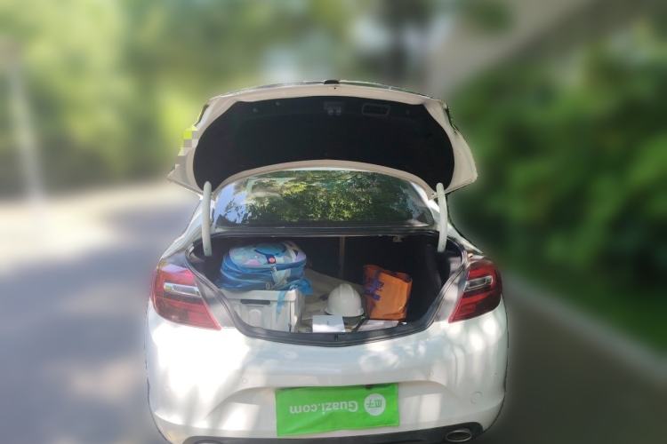 Used Buick Regal 2015 2.0L Leading Fashion Edition Trunk