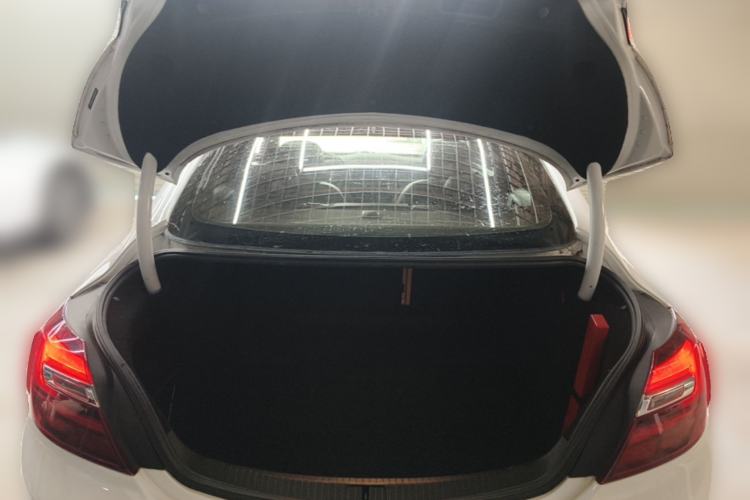 Used Buick Regal 2015 2.0L Elite Fashion Edition Trunk