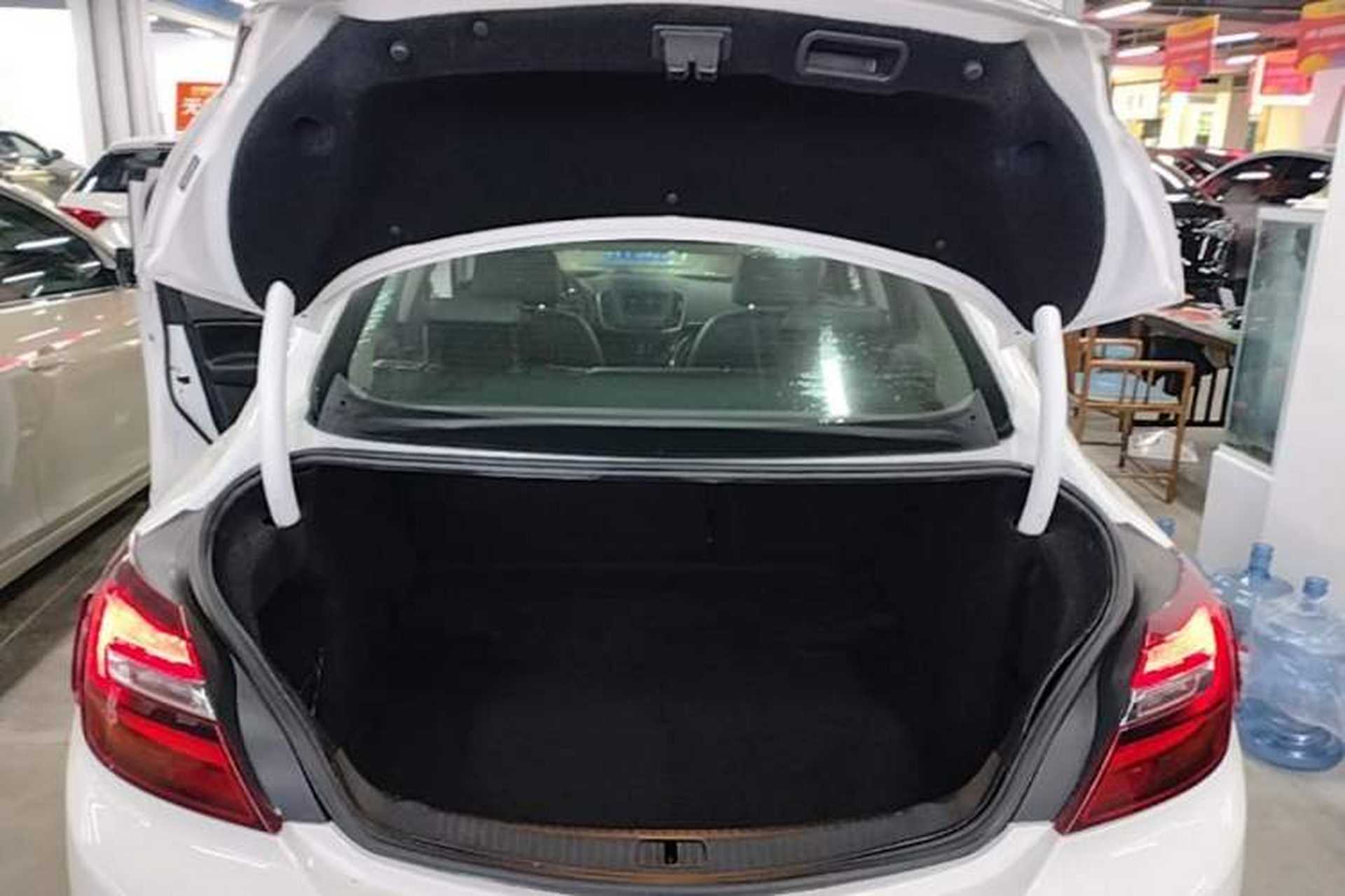 Used Buick Regal 2015 1.6T Leading Technology Model Trunk
