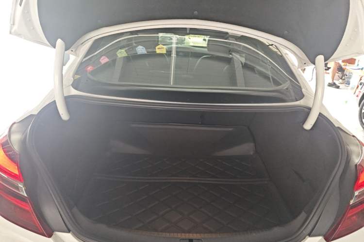 Used Buick Regal 2015 1.6T Elite Tech Model Trunk