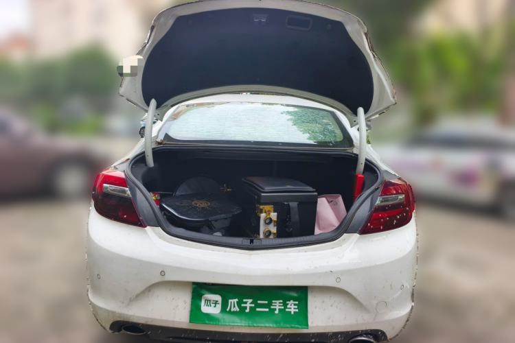 Used Buick Regal 2015 2.0L Leading Fashion Edition Trunk