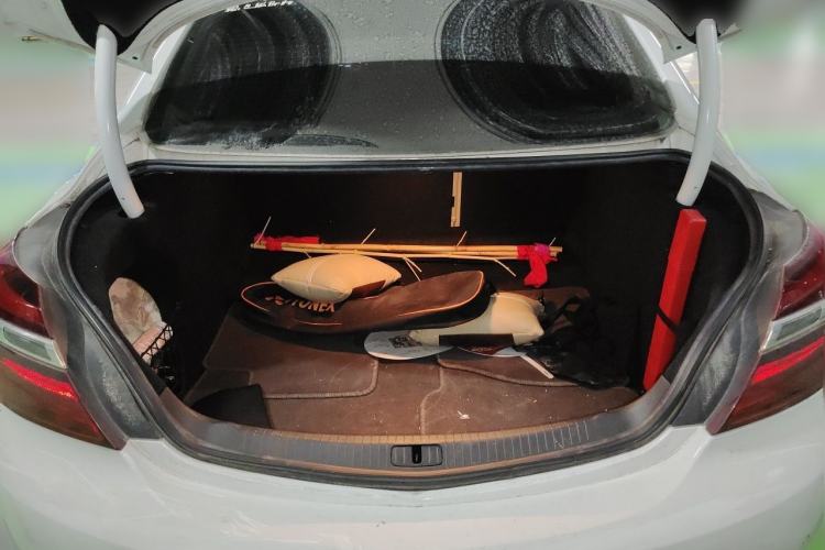 Used Buick Regal 2015 2.0L Elite Fashion Edition Trunk