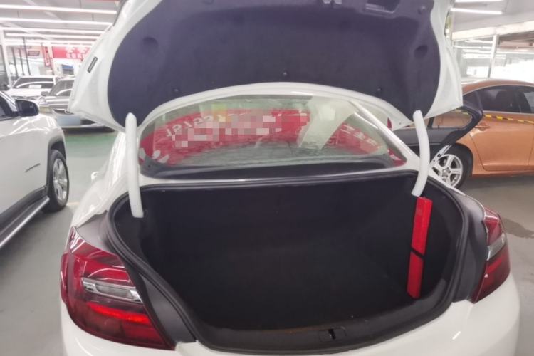 Used Buick Regal 2015 1.6T Leading Technology Model Trunk