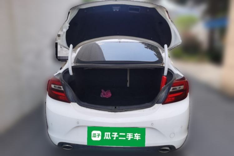 Used Buick Regal 2015 2.0L Leading Fashion Edition Trunk
