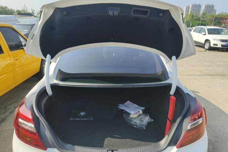 Used Buick Regal 2015 1.6T Leading Technology Model Trunk