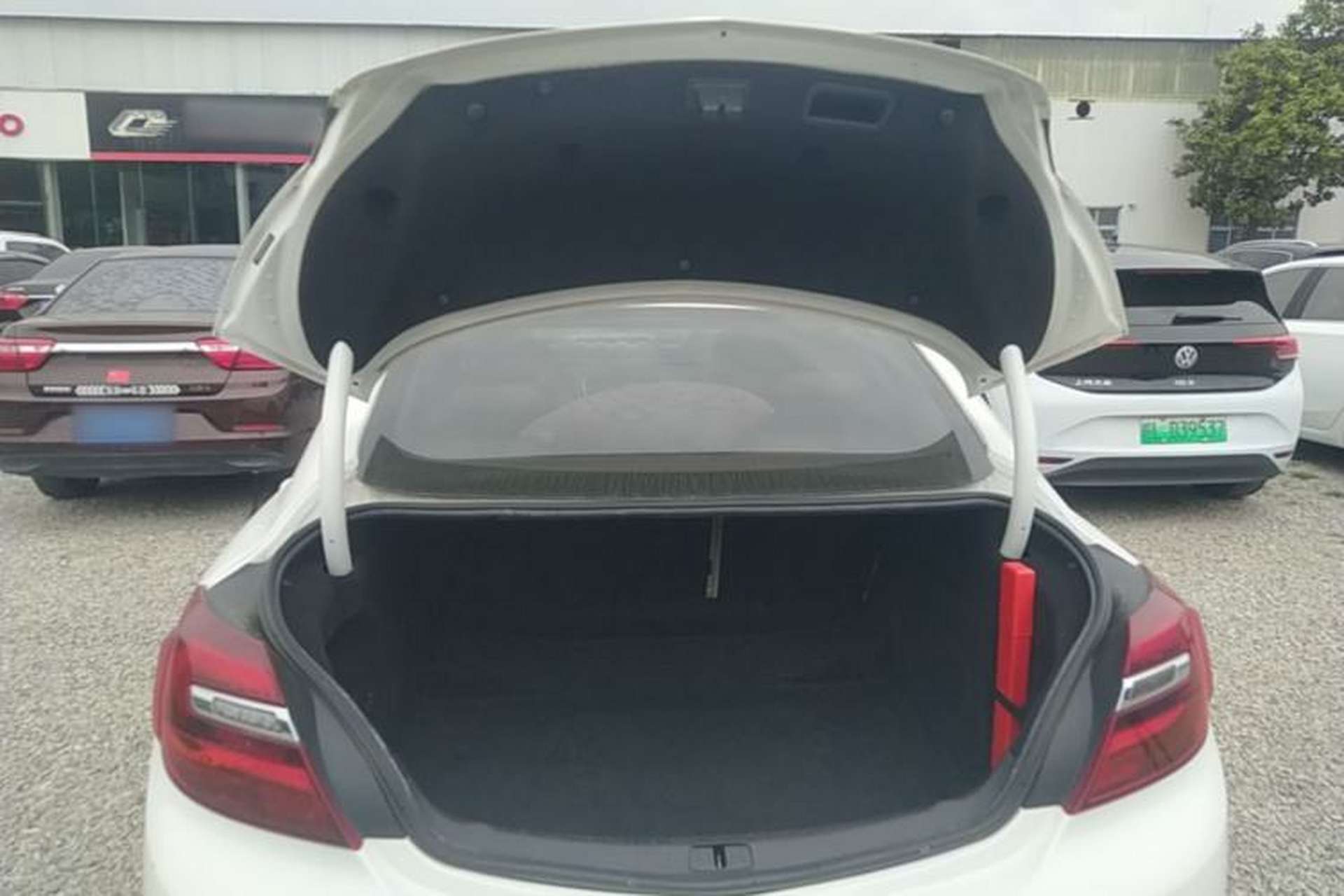 Used Buick Regal 2015 2.0L Leading Fashion Edition Trunk