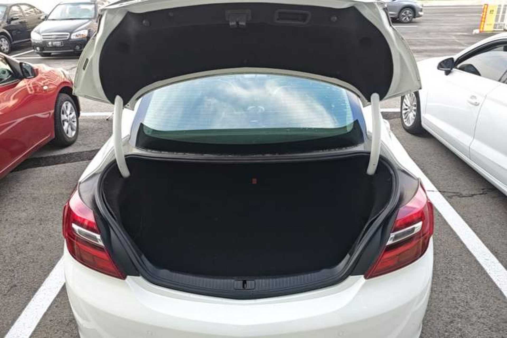 Used Buick Regal 2015 1.6T Leading Technology Model Trunk