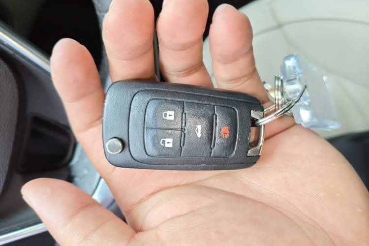 Used Buick Regal 2015 2.0L Elite Fashion Edition Vehicle Key