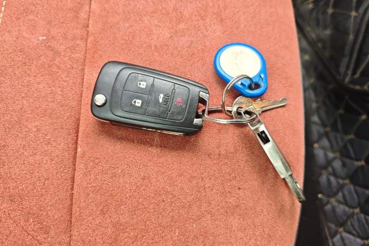 Used Buick Regal 2015 1.6T Elite Tech Model Vehicle Key