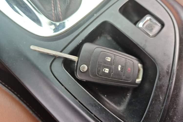 Used Buick Regal 2015 1.6T Elite Tech Model Vehicle Key