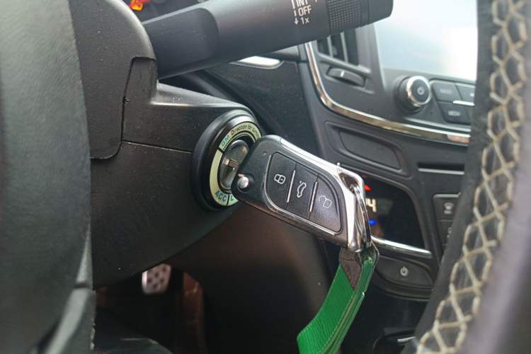 Used Buick Regal 2015 1.6T Leading Technology Model Vehicle Key