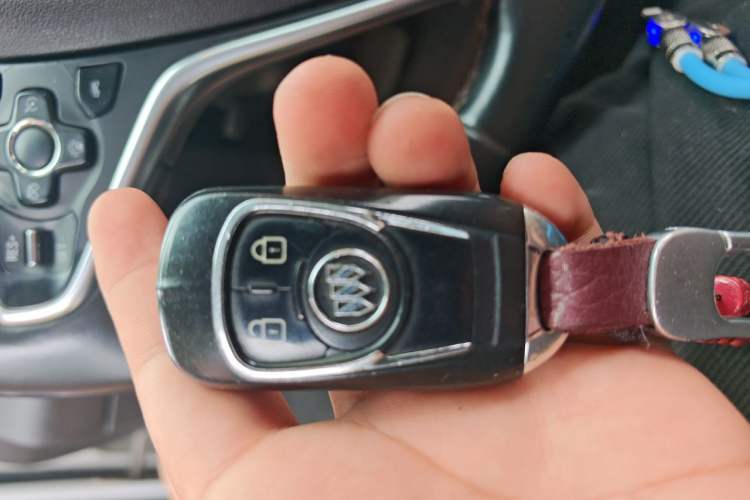 Used Buick Regal 2015 1.6T Elite Tech Model Vehicle Key
