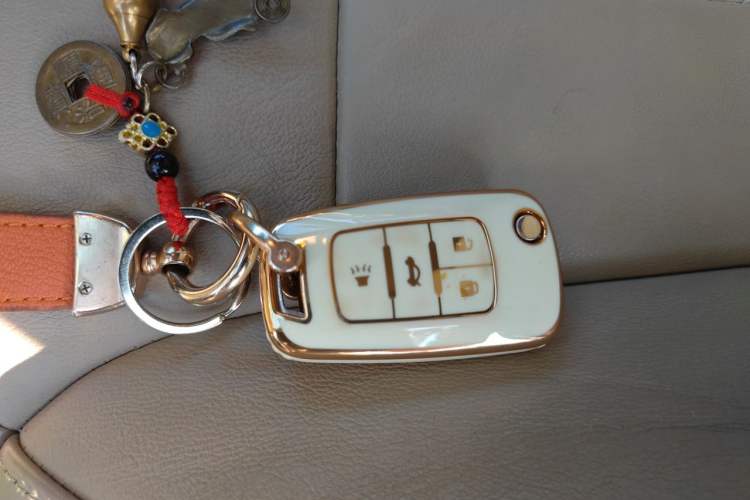 Used Buick Regal 2015 2.0L Elite Fashion Edition Vehicle Key