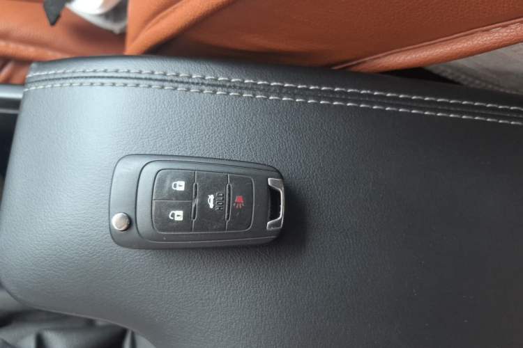 Used Buick Regal 2015 1.6T Leading Technology Model Vehicle Key