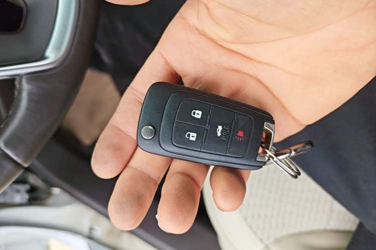 Used Buick Regal 2015 2.0L Leading Fashion Edition Vehicle Key