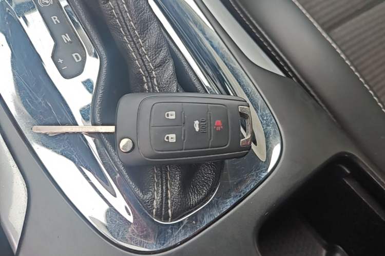 Used Buick Regal 2015 1.6T Leading Technology Model Vehicle Key