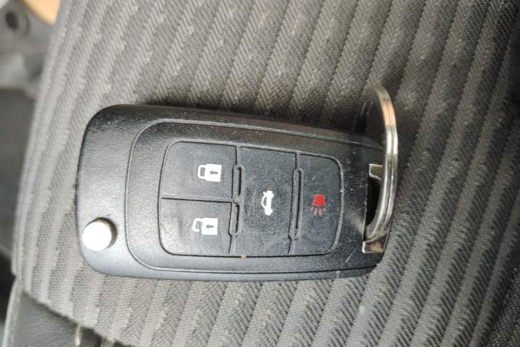 Used Buick Regal 2015 1.6T Leading Technology Model Vehicle Key