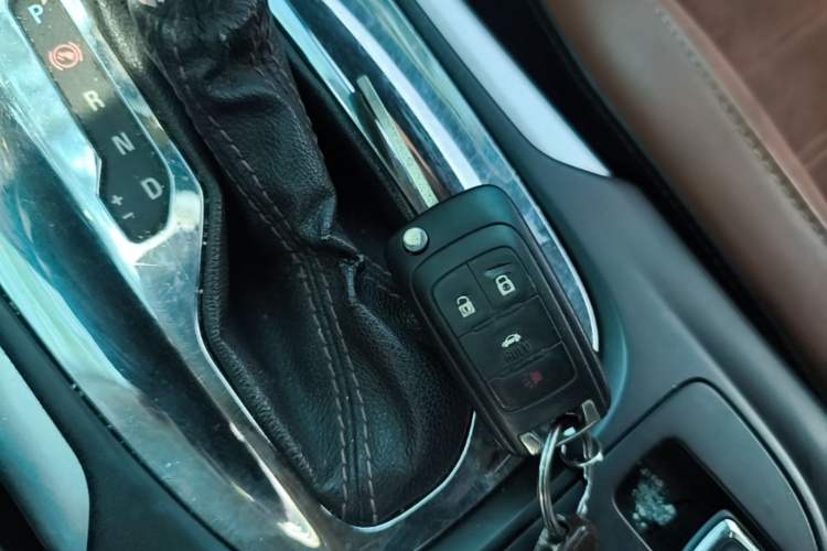 Used Buick Regal 2015 1.6T Elite Tech Model Vehicle Key