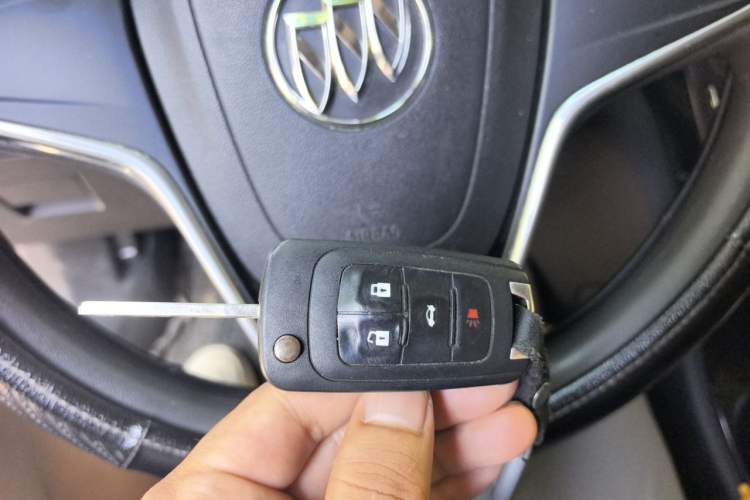 Used Buick Regal 2015 1.6T Leading Technology Model Vehicle Key