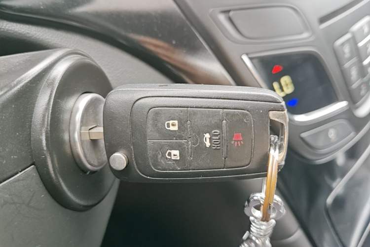 Used Buick Regal 2015 1.6T Leading Technology Model Vehicle Key