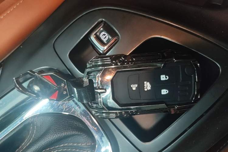 Used Buick Regal 2015 1.6T Elite Tech Model Vehicle Key