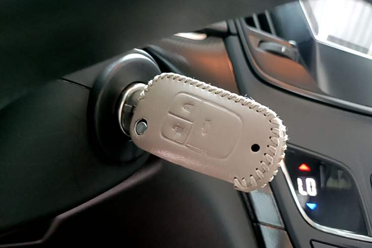 Used Buick Regal 2015 1.6T Leading Technology Model Vehicle Key