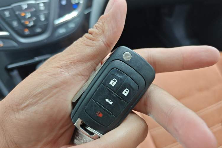 Used Buick Regal 2015 1.6T Elite Tech Model Vehicle Key