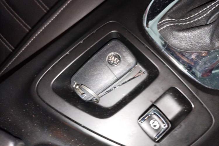 Used Buick Regal 2015 1.6T Elite Tech Model Vehicle Key