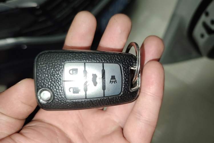 Used Buick Regal 2015 1.6T Leading Technology Model Vehicle Key