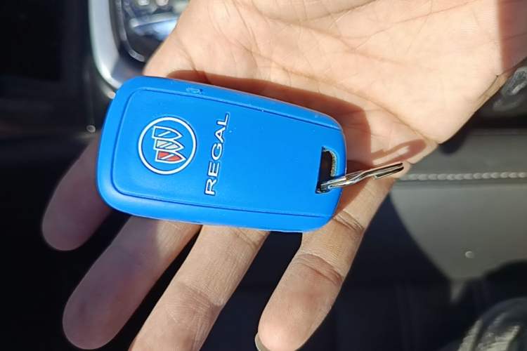 Used Buick Regal 2015 1.6T Elite Tech Model Vehicle Key
