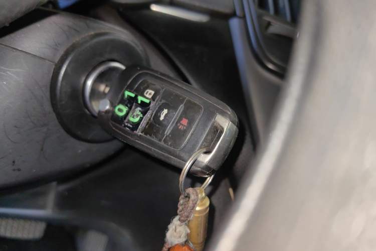 Used Buick Regal 2015 1.6T Leading Technology Model Vehicle Key