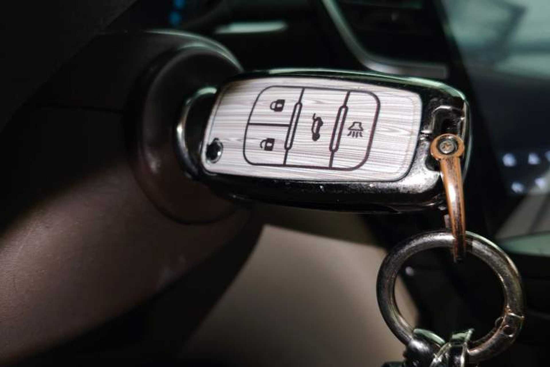 Used Buick Regal 2015 2.0L Leading Fashion Edition Vehicle Key