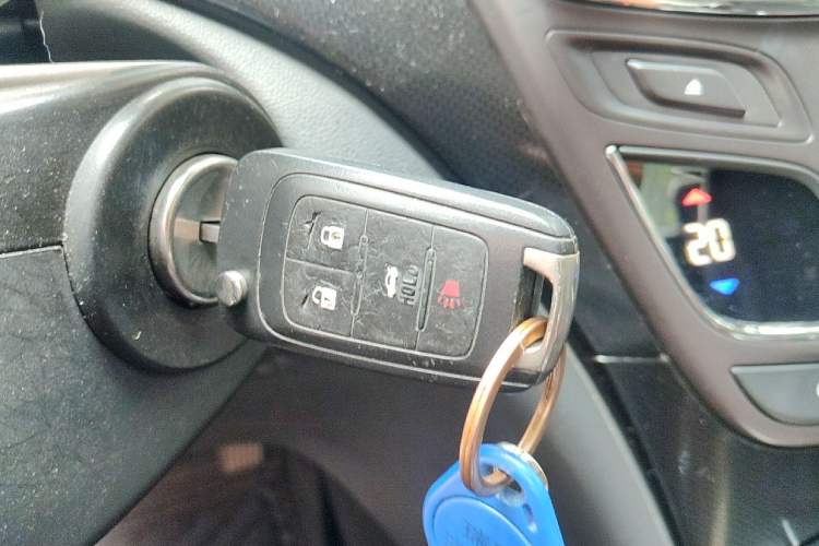 Used Buick Regal 2015 1.6T Leading Technology Model Vehicle Key