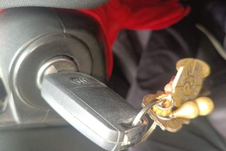 Used Buick Regal 2015 1.6T Fashion Tech Model Vehicle Key