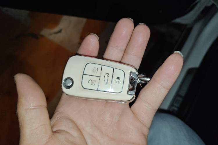 Used Buick Regal 2015 1.6T Elite Tech Model Vehicle Key