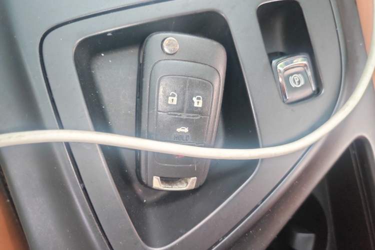 Used Buick Regal 2015 1.6T Elite Tech Model Vehicle Key