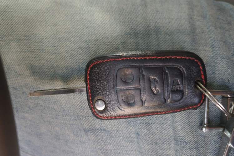 Used Buick Regal 2015 2.0L Leading Fashion Edition Vehicle Key