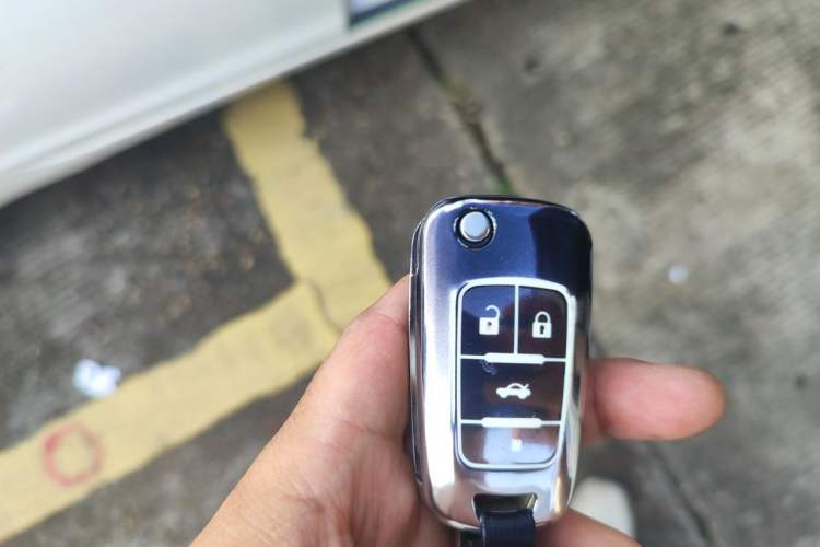 Used Buick Regal 2015 2.0L Elite Fashion Edition Vehicle Key