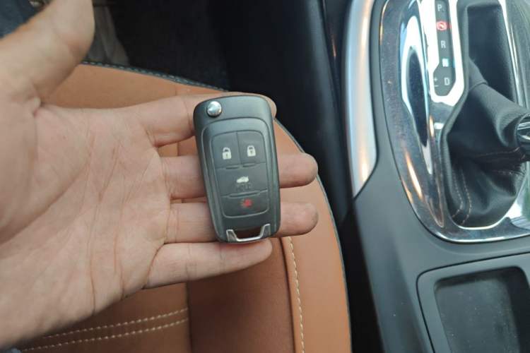 Used Buick Regal 2015 1.6T Elite Tech Model Vehicle Key