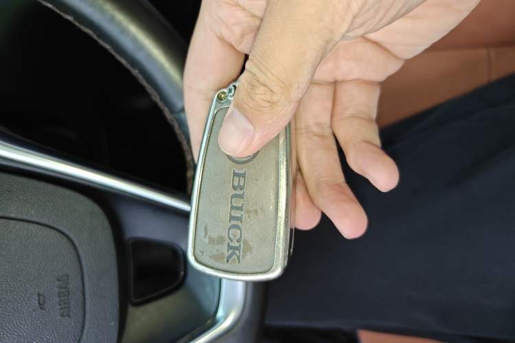 Used Buick Regal 2015 1.6T Elite Tech Model Vehicle Key