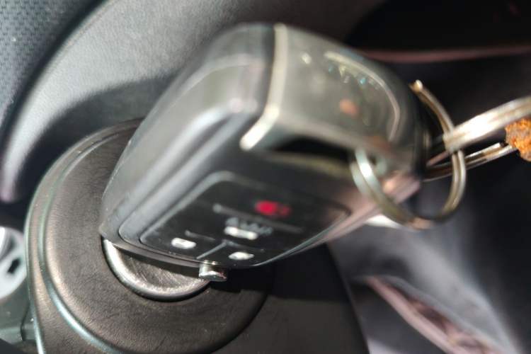 Used Buick Regal 2015 1.6T Leading Technology Model Vehicle Key