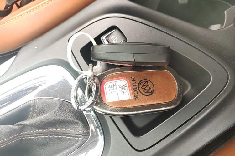 Used Buick Regal 2015 1.6T Elite Tech Model Vehicle Key