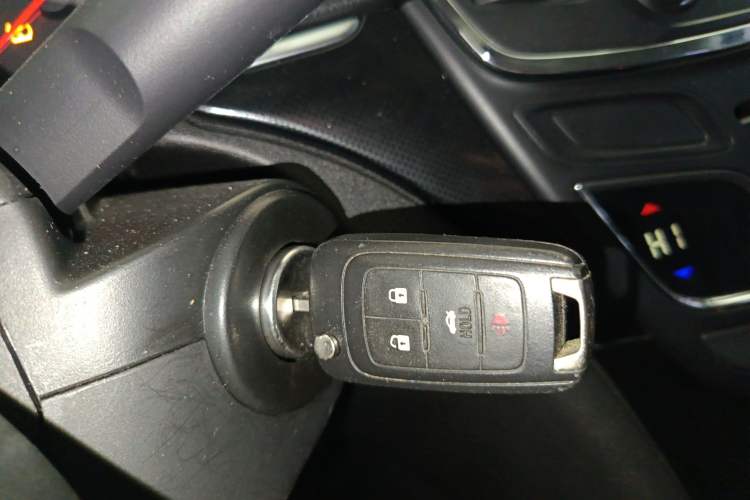 Used Buick Regal 2015 1.6T Leading Technology Model Vehicle Key
