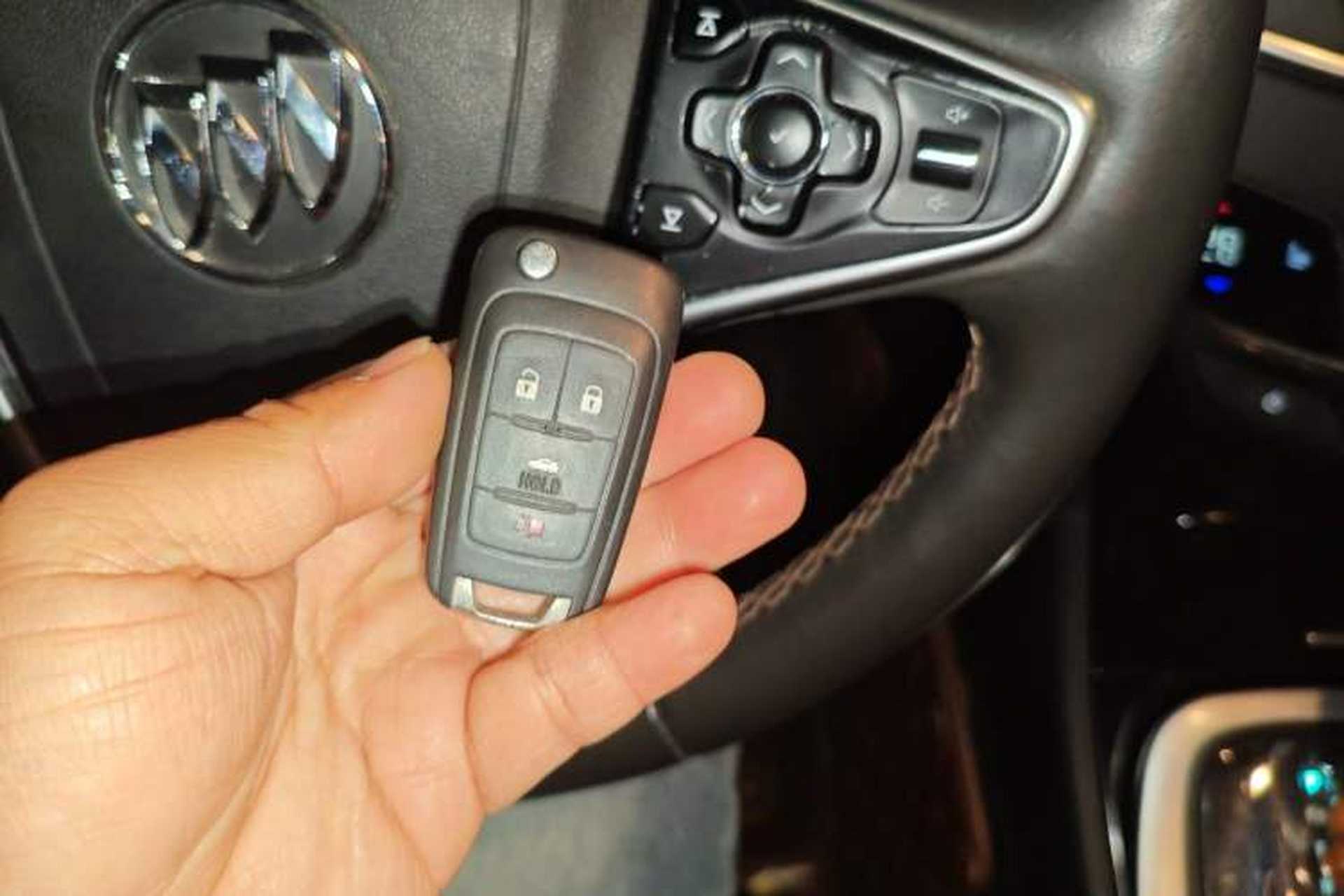 Used Buick Regal 2015 1.6T Elite Tech Model Vehicle Key