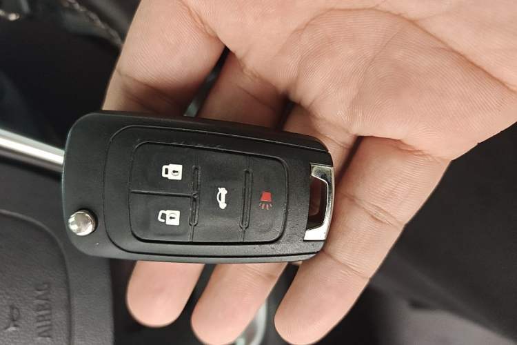 Used Buick Regal 2015 1.6T Leading Technology Model Vehicle Key